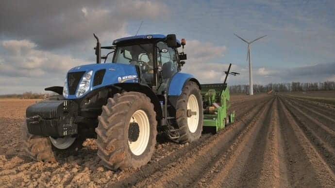 carte_grise tracteur tracteur dans un champ